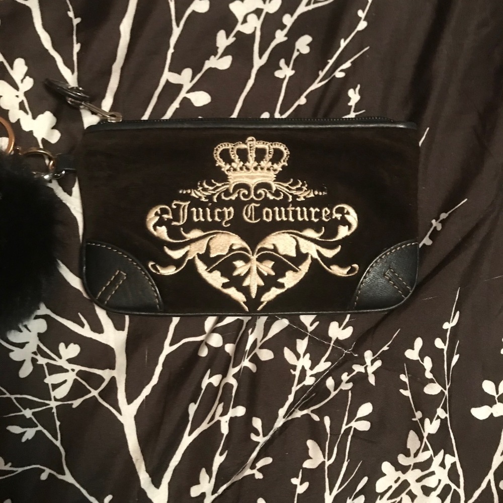 Juicy couture wristlet
